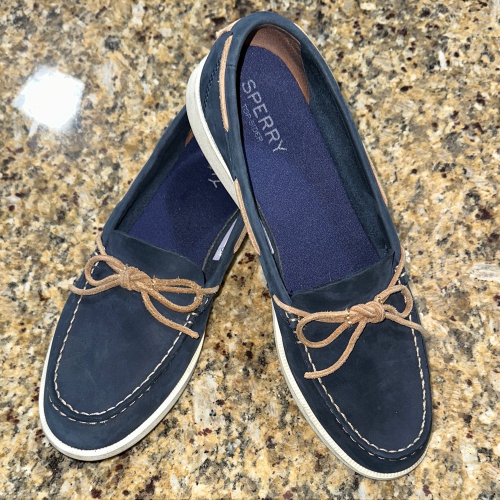 Sperry Women's Dark Blue Suede Loafers with Tan suede Laces
